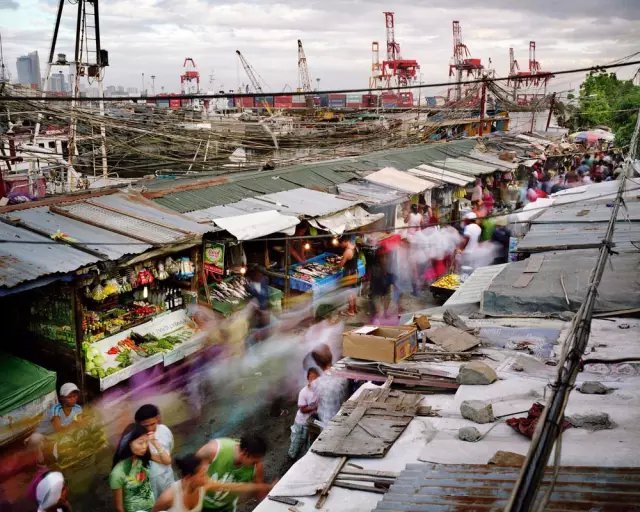 摄影师Martin Roemers:七十亿人口的日常生态