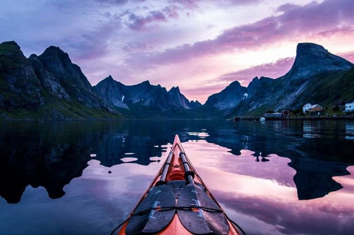 摄影师 Tomasz Furmanek: 独木舟上的壮美挪威风光