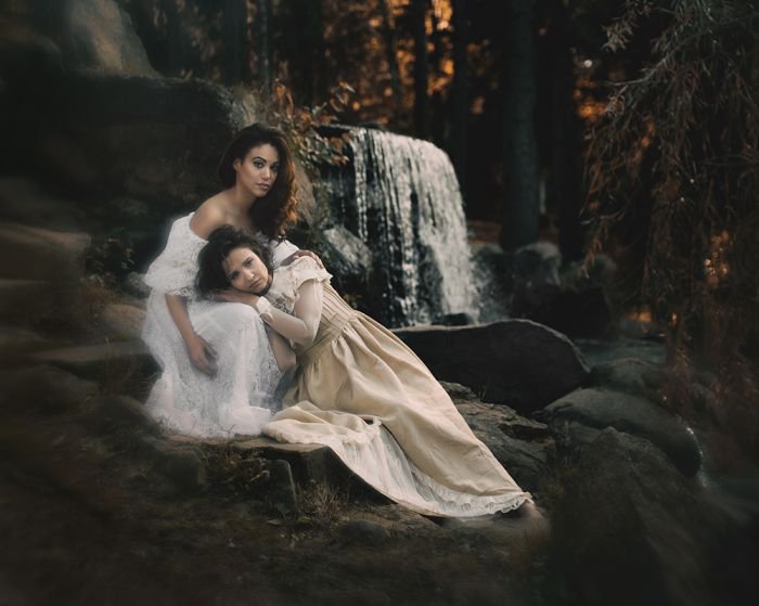 摄影师Magdalena Russocka：沉思古典主义华美肖像