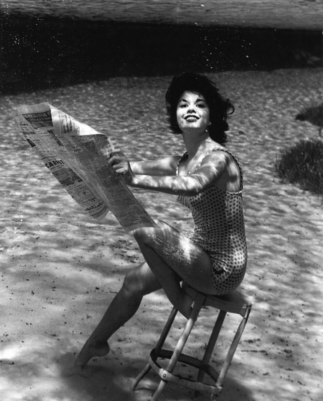 水下摄影开山鼻祖Bruce Mozert 1938年的水下摄影