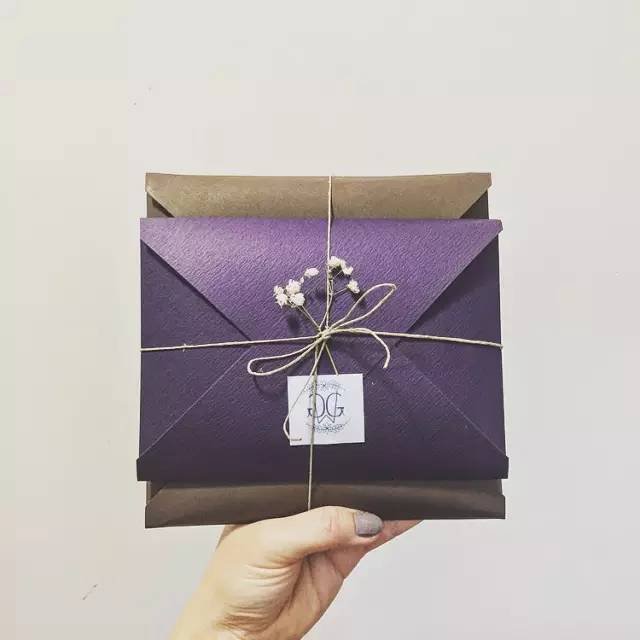 废弃木头也能绘出全新的世界，生活中的小情趣 By Kimera Wachna