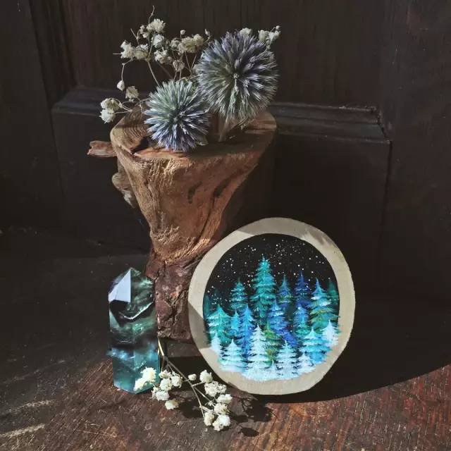 废弃木头也能绘出全新的世界,生活中的小情趣 By Kimera Wachna