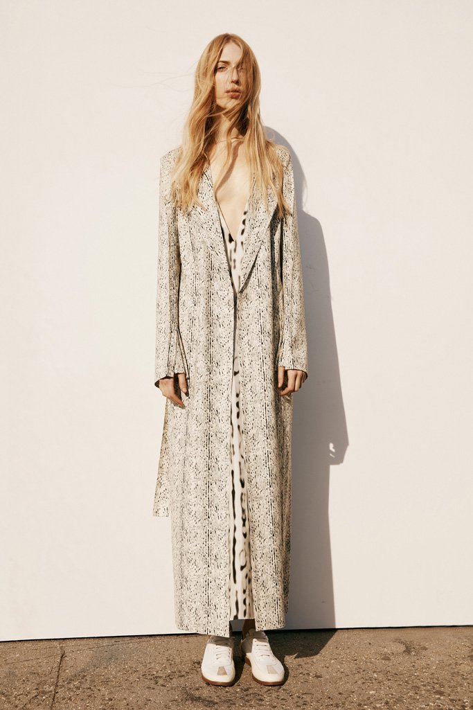 Calvin Klein 2025早秋品牌广告