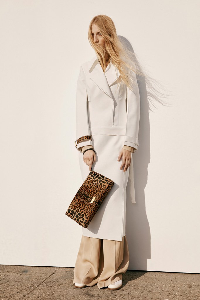 Calvin Klein 2025早秋品牌广告