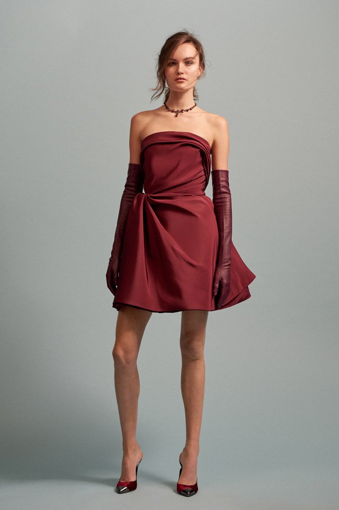 Oscar de la Renta（奥斯卡·德拉伦塔）2025早秋LookBook