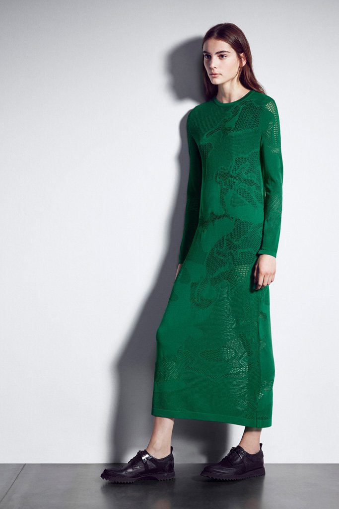 Neil Barrett（尼奥·贝奈特）2025早秋LookBook