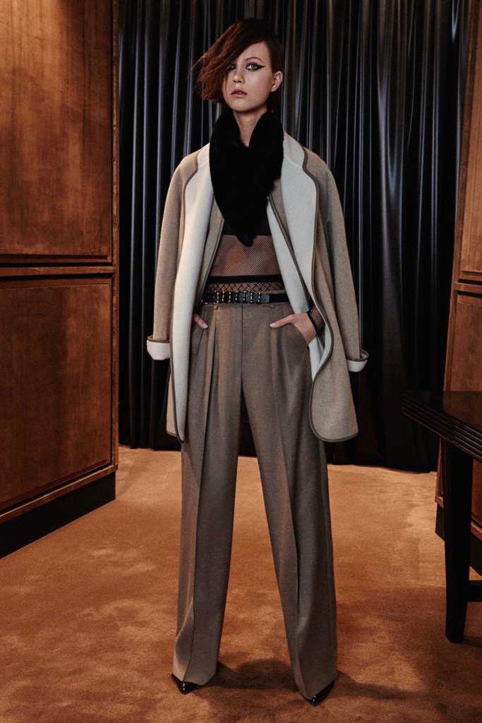 Max Mara（麦丝玛拉）2025 LookBook