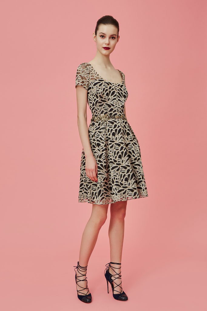 Marchesa（玛切萨）旗下副牌 Marchesa Notte 2025 LookBook