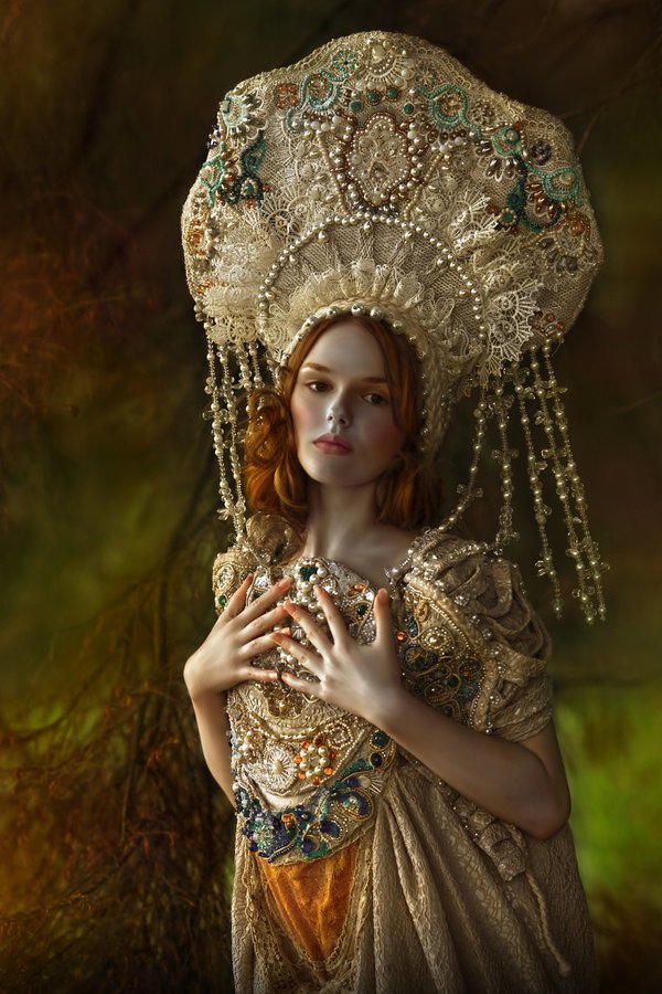 摄影师Agnieszka Lorek：哥特范儿的森女人像