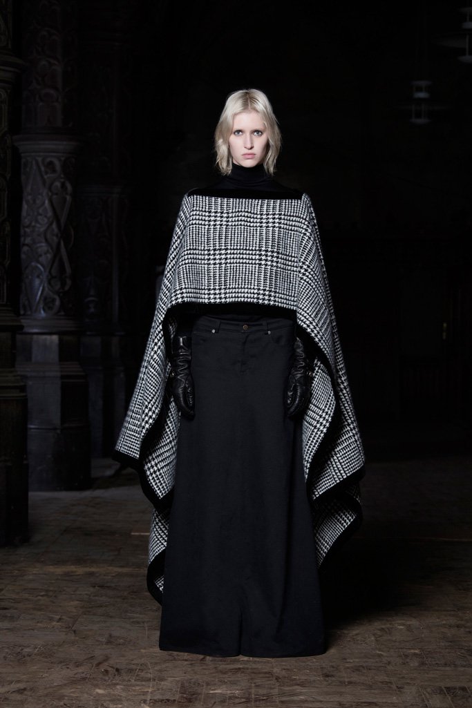 Veronique Branquinho（薇洛妮克·布兰奎诺）2025 LookBook