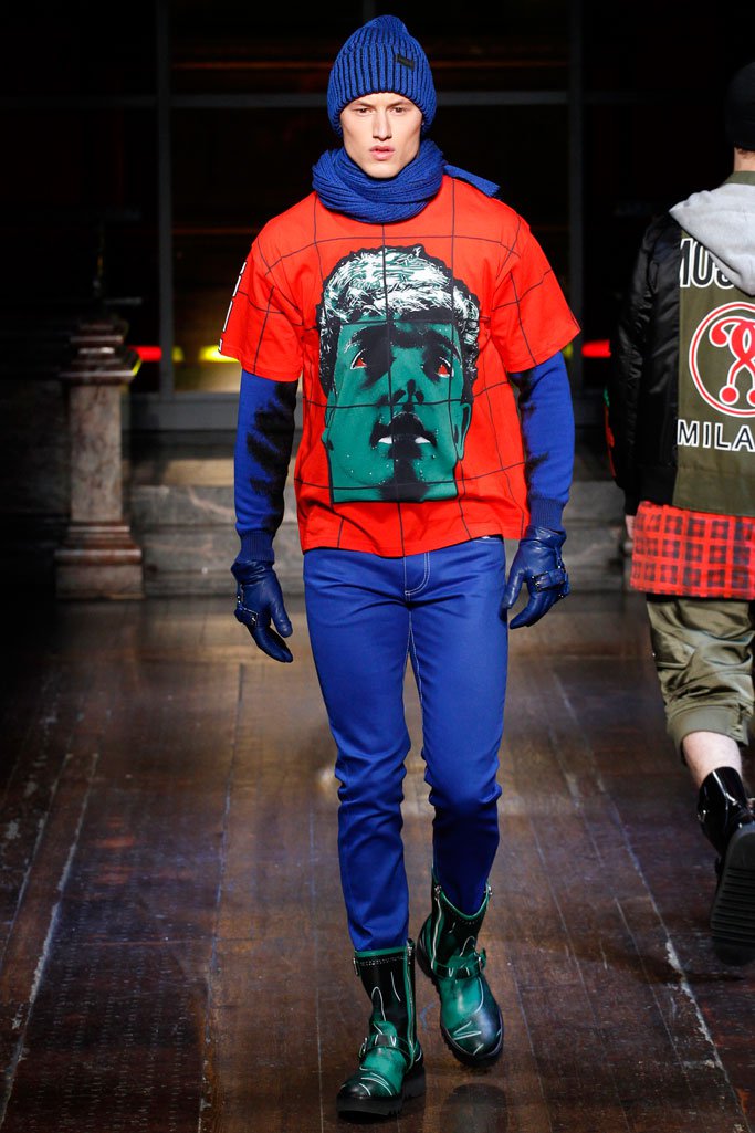 Moschino（莫斯奇诺）2025伦敦时装周男装秀