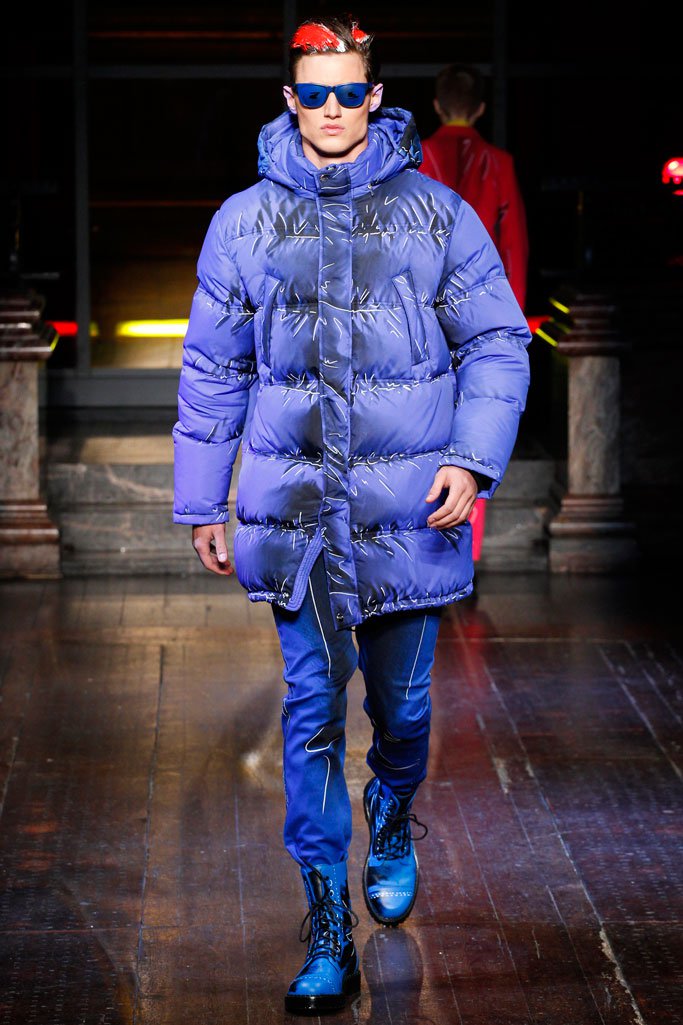 Moschino（莫斯奇诺）2025伦敦时装周男装秀