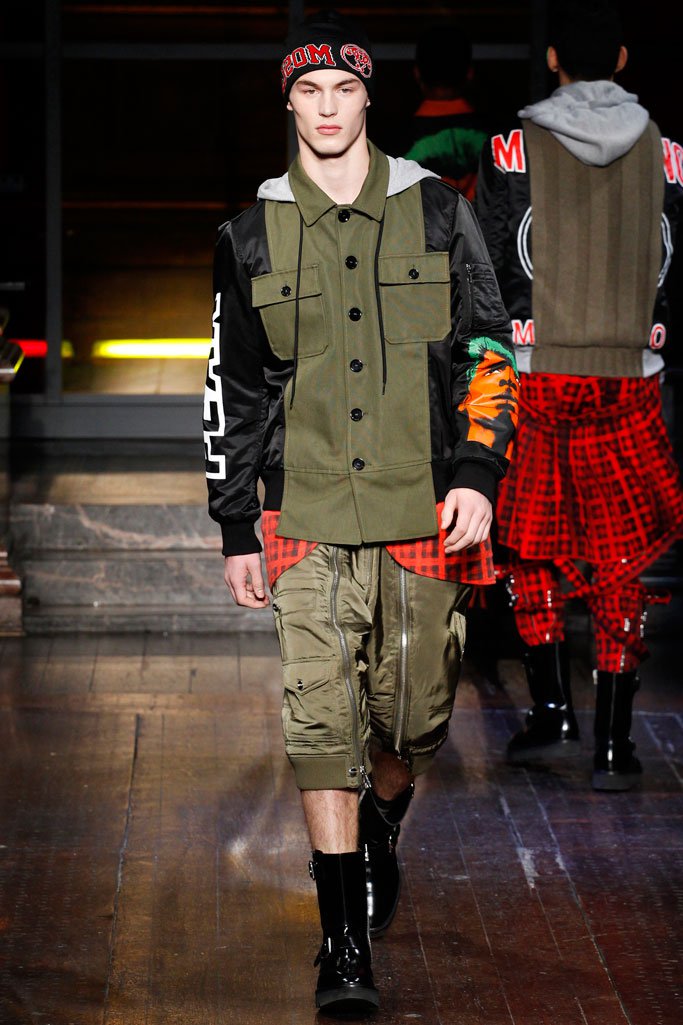 Moschino（莫斯奇诺）2025伦敦时装周男装秀