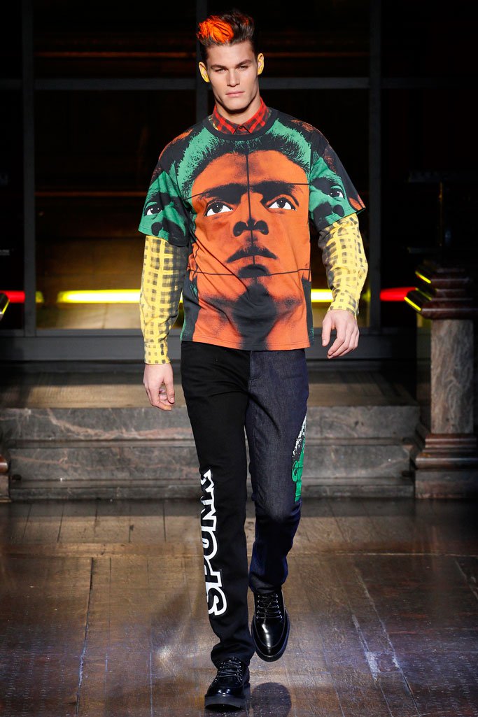 Moschino（莫斯奇诺）2025伦敦时装周男装秀