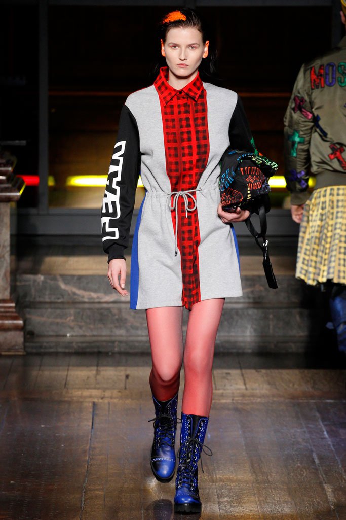 Moschino（莫斯奇诺）2025伦敦时装周男装秀