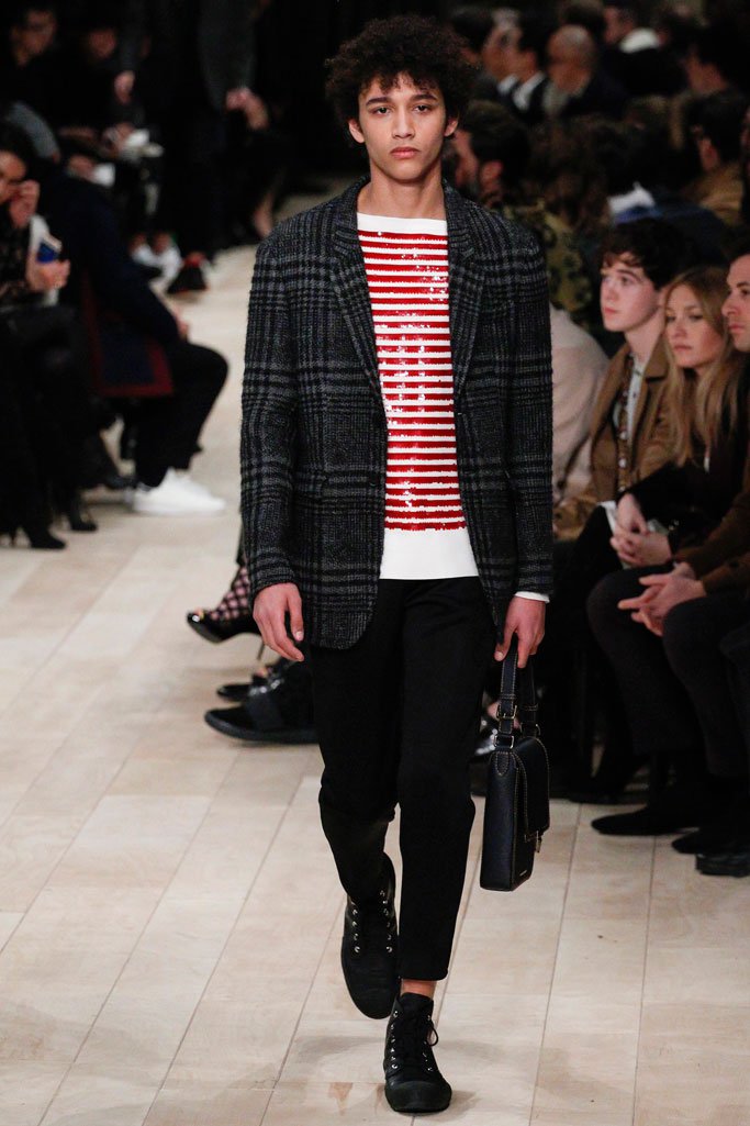 Burberry（博柏利）2025伦敦时装周男装秀