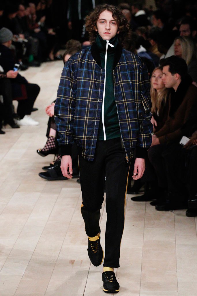 Burberry（博柏利）2025伦敦时装周男装秀