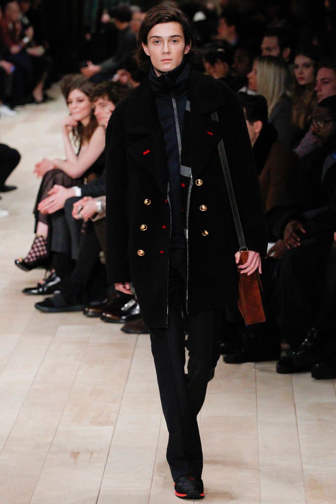 Burberry（博柏利）2025伦敦时装周男装秀