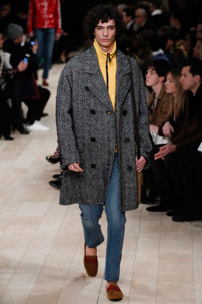 Burberry（博柏利）2025伦敦时装周男装秀