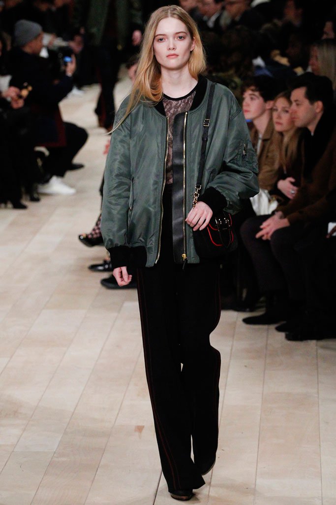 Burberry（博柏利）2025伦敦时装周男装秀