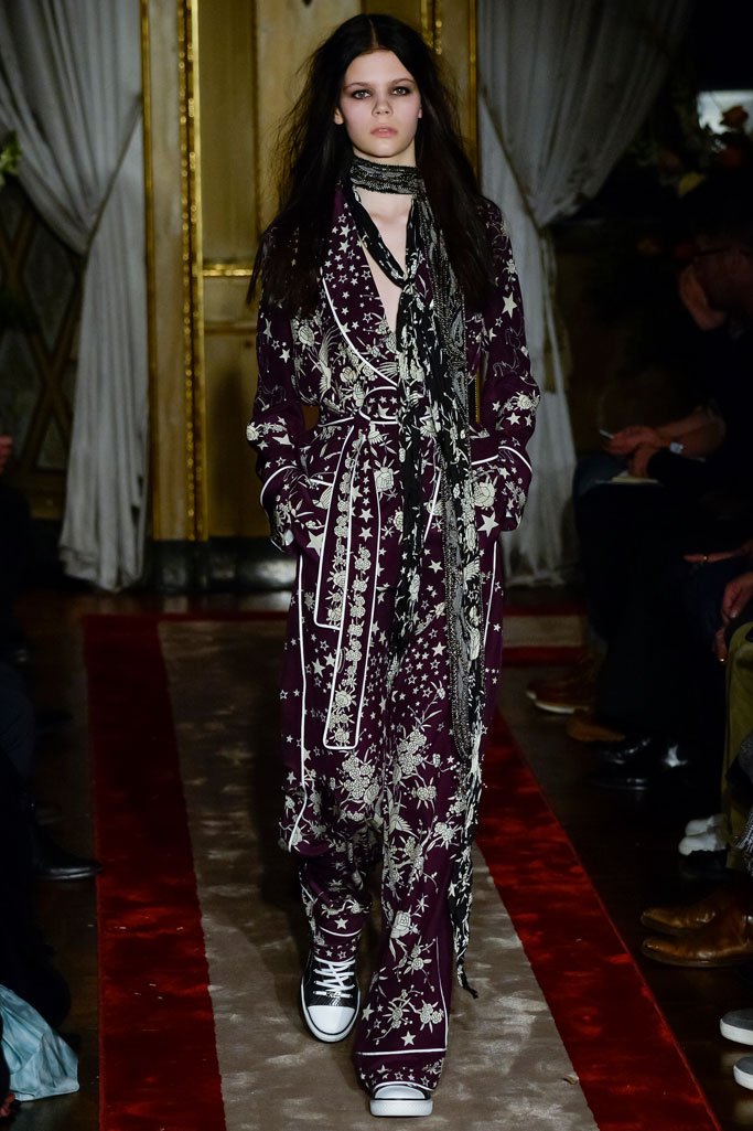 Roberto Cavalli（罗伯特·卡沃利）2025米兰时装周男装秀