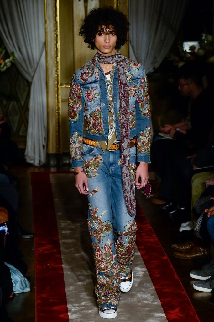 Roberto Cavalli（罗伯特·卡沃利）2025米兰时装周男装秀