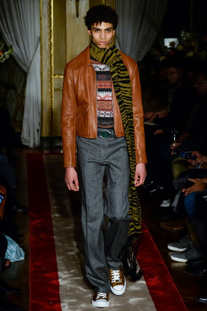 Roberto Cavalli（罗伯特·卡沃利）2025米兰时装周男装秀