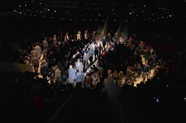 Ermenegildo Zegna(杰尼亚)2025米兰时装周高级手工系列