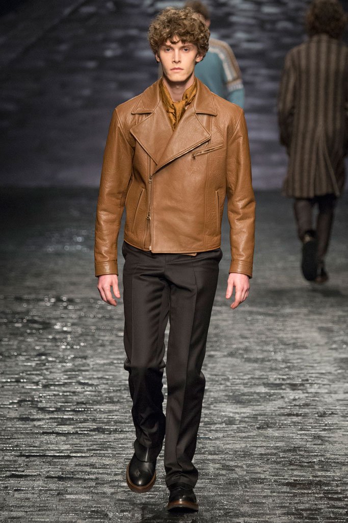 Corneliani（克莱利亚尼）2025米兰时装周男装秀