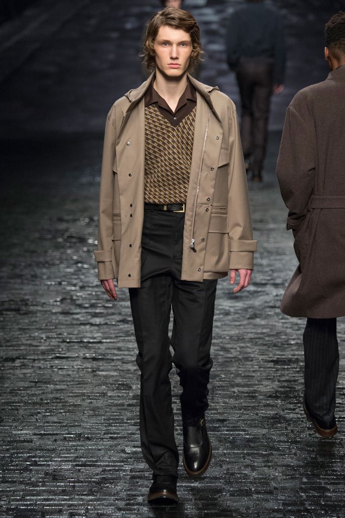 Corneliani（克莱利亚尼）2025米兰时装周男装秀