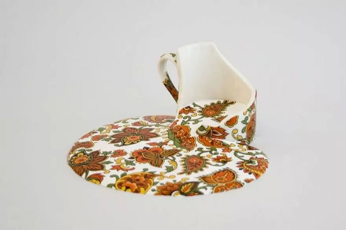 艺术家Livia Marin创意作品:《熔化的陶瓷》