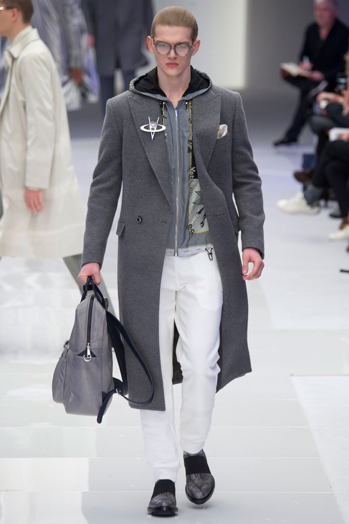 Versace（范思哲）2025米兰时装周男装秀