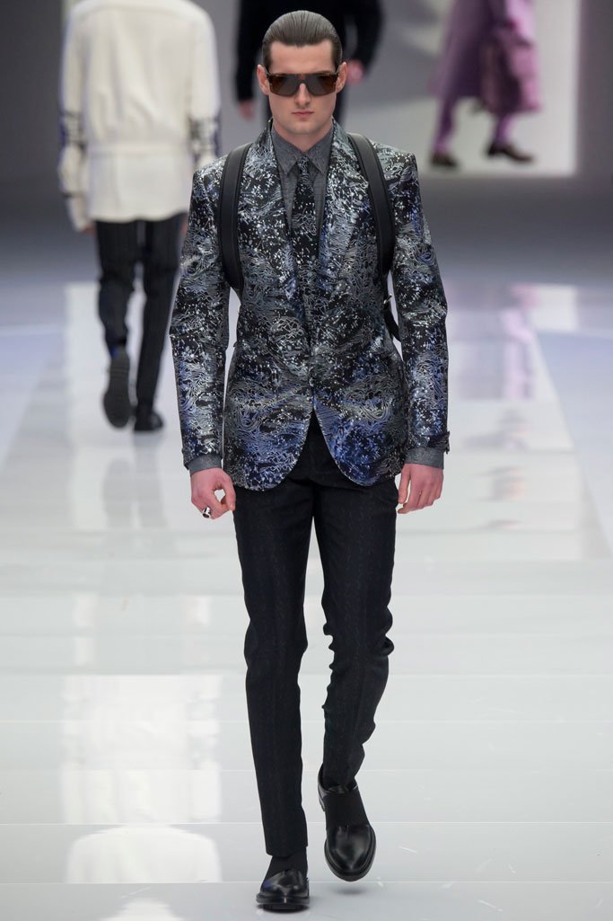 Versace（范思哲）2025米兰时装周男装秀