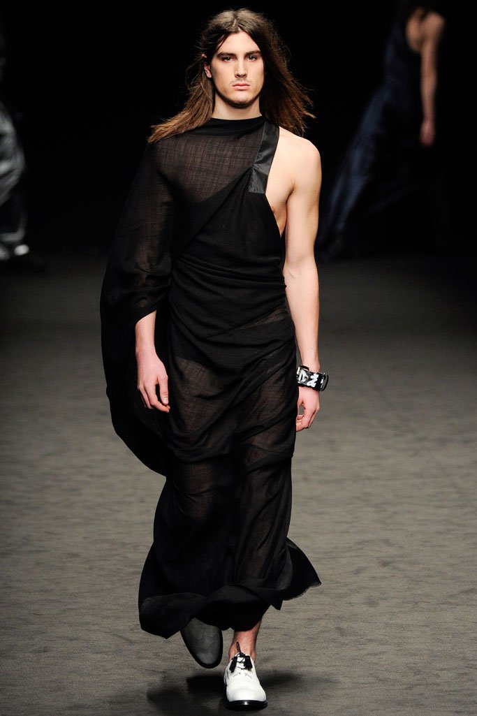 Vivienne Westwood 2025米兰时装周男装秀