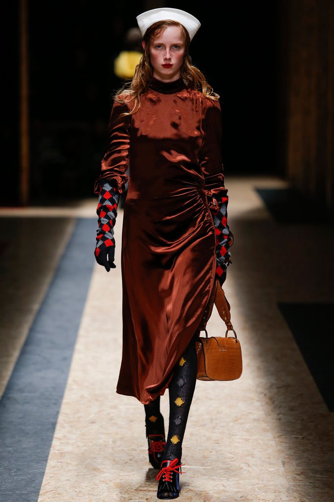 Prada（普拉达）2025米兰时装周男装秀