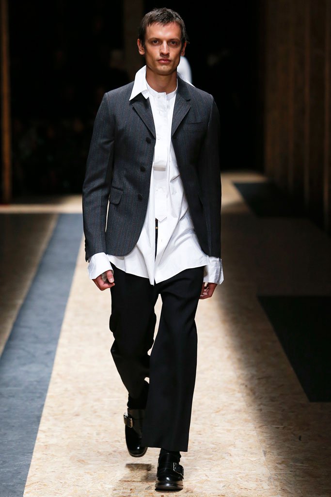 Prada（普拉达）2025米兰时装周男装秀