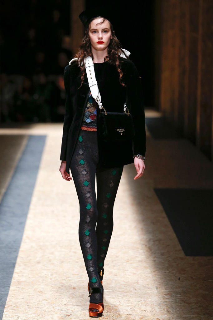 Prada（普拉达）2025米兰时装周男装秀