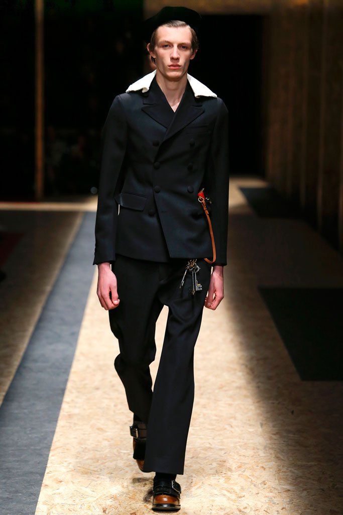 Prada（普拉达）2025米兰时装周男装秀