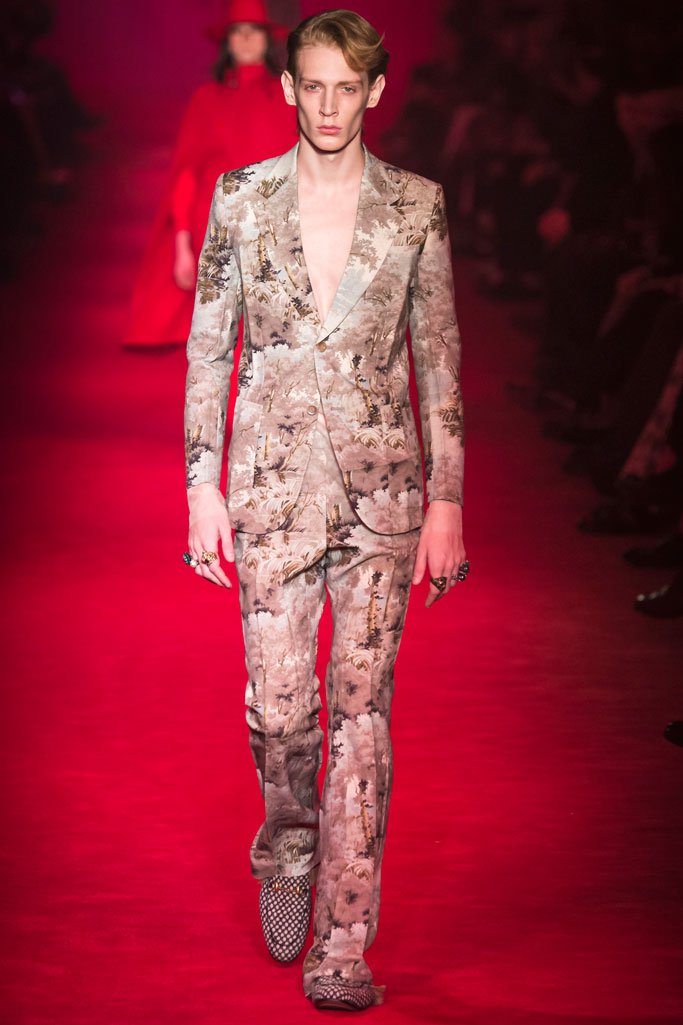 Gucci（古驰）2025米兰时装周男装秀