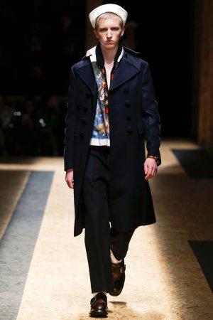Prada（普拉达）2025米兰时装周男装秀