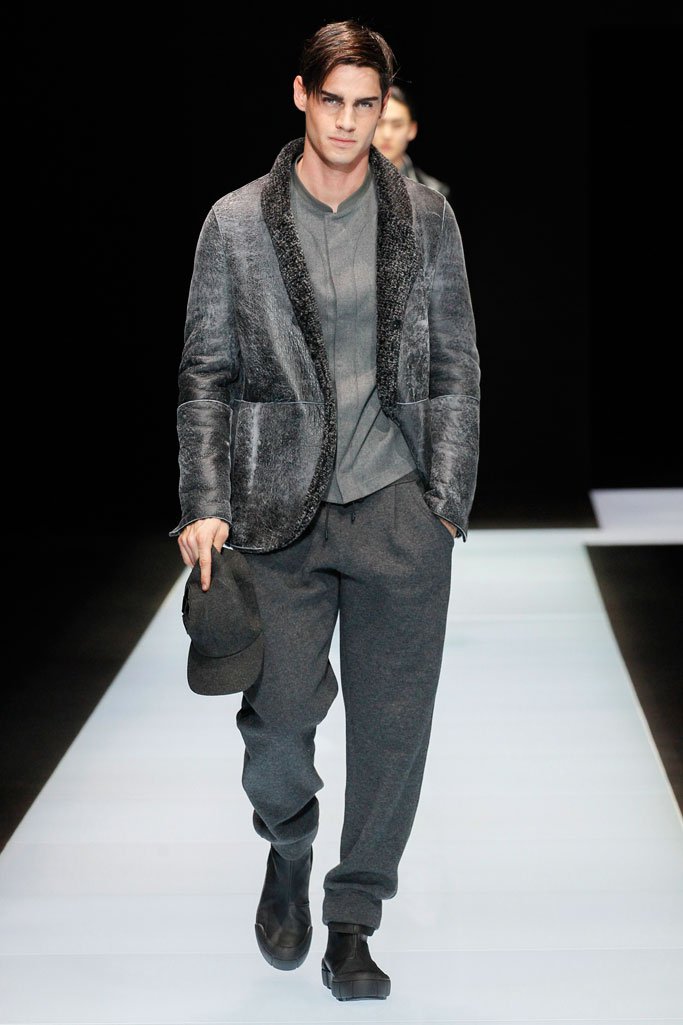 Emporio Armani（安普里奥·阿玛尼）2025米兰时装周男装秀