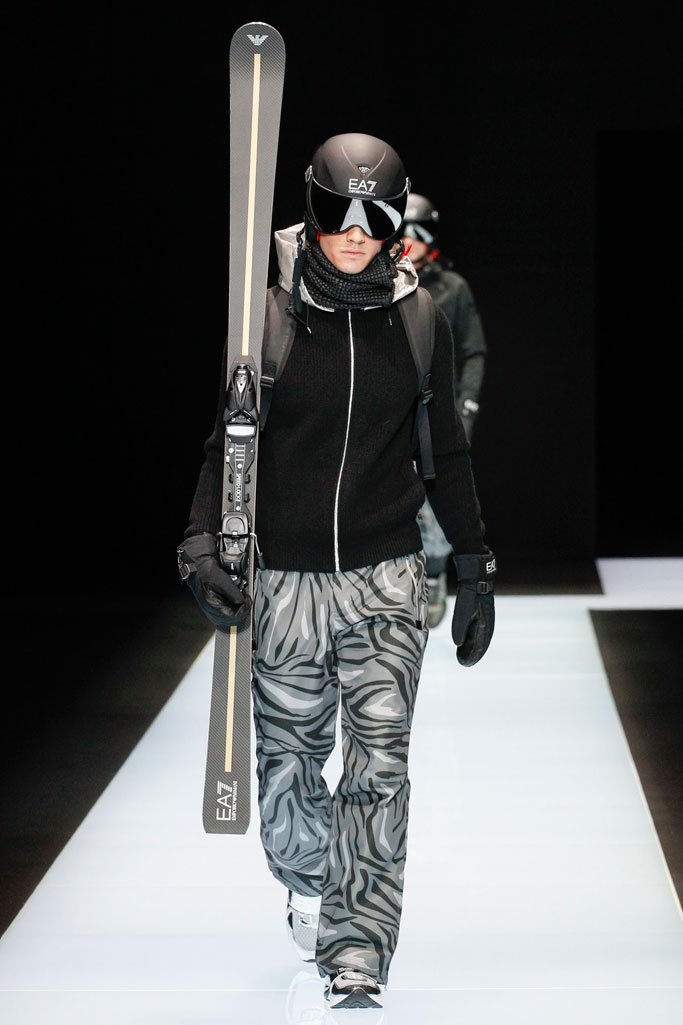 Emporio Armani（安普里奥·阿玛尼）2025米兰时装周男装秀