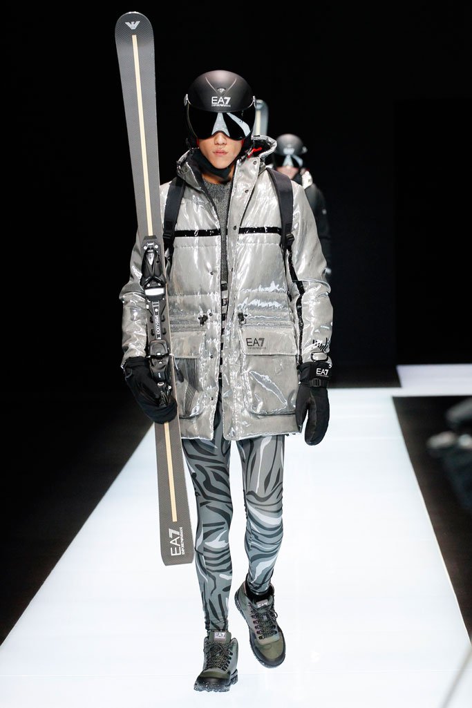 Emporio Armani（安普里奥·阿玛尼）2025米兰时装周男装秀