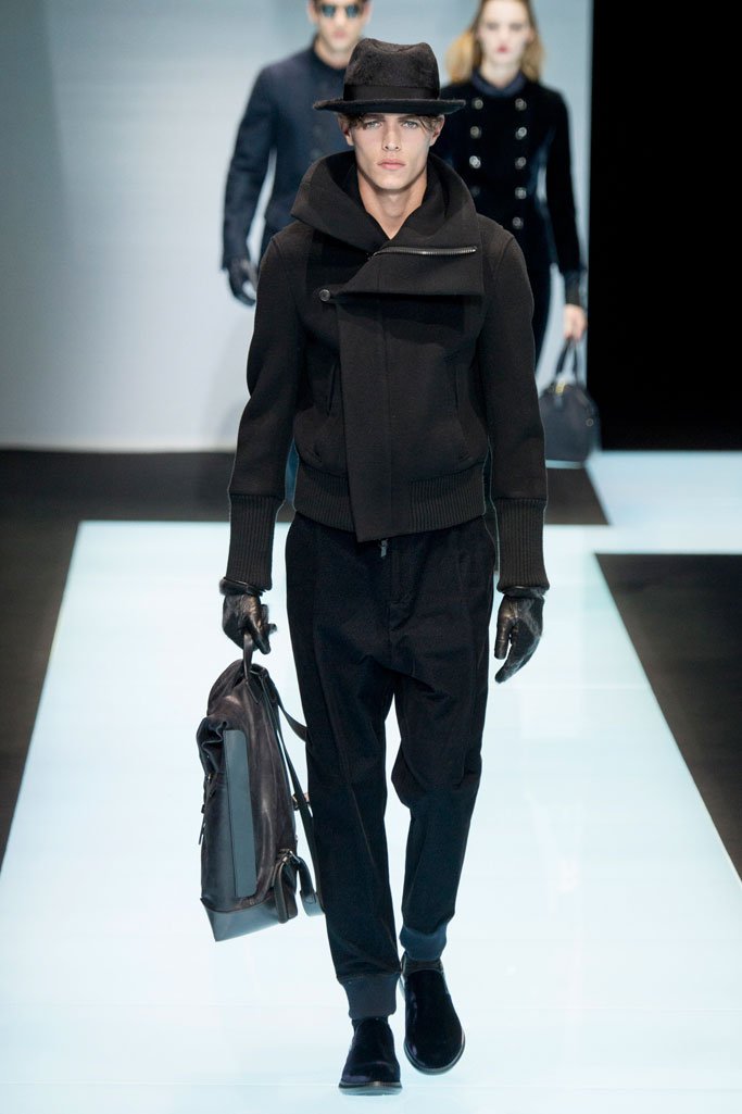 Giorgio Armani（乔治·阿玛尼）2025米兰时装周男装秀
