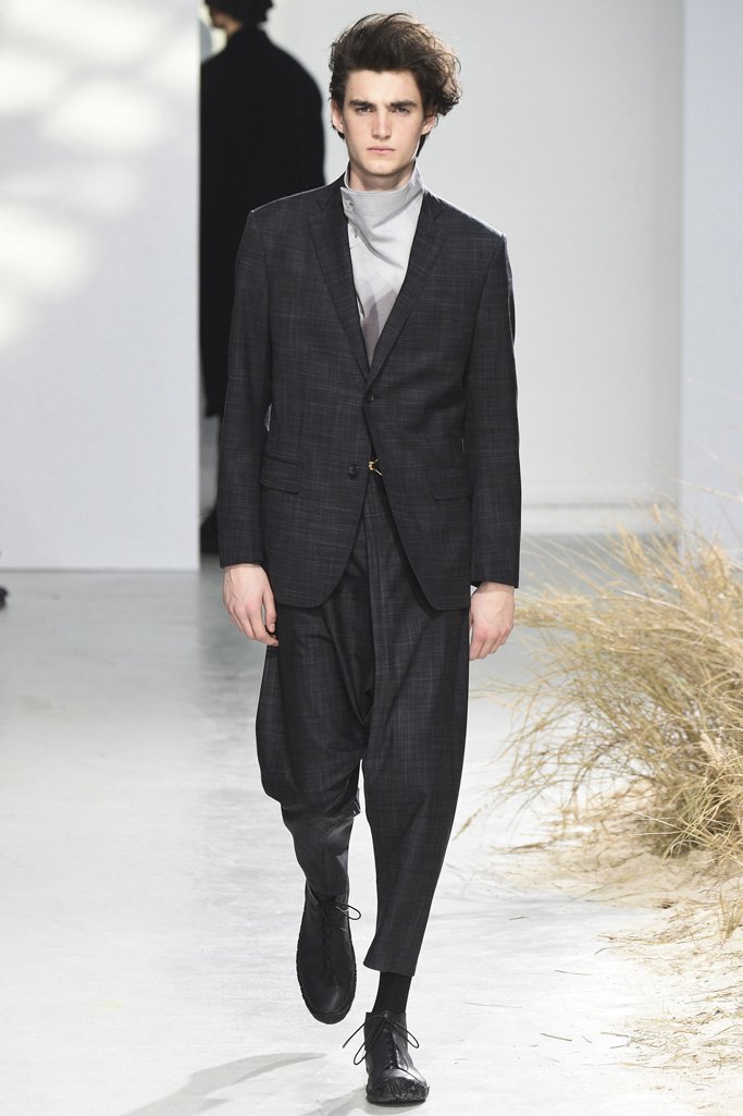 Issey Miyake（三宅一生）2025巴黎时装周男装秀