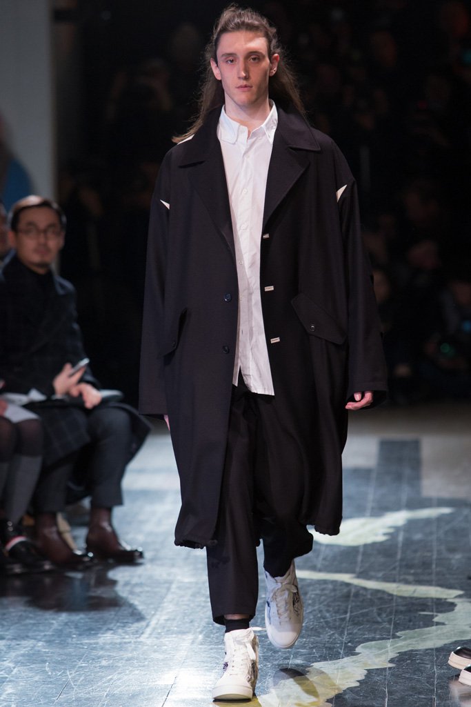 Yohji Yamamoto（山本耀司）2025巴黎时装周男装秀