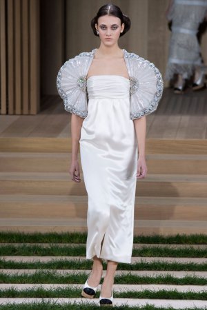Chanel（香奈儿）2025春夏巴黎时装周时装秀