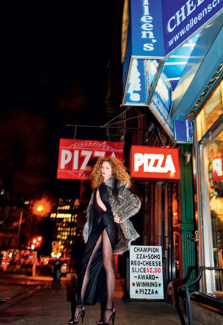 超模Daria Strokous《Harper’s Bazaar》杂志俄罗斯版2025年2月号