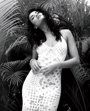 超模Shanina Shaik 演绎《Ocean Drive》杂志时尚大片