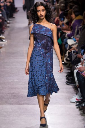 Zac Posen（扎克·珀森）2025纽约时装周女装秀